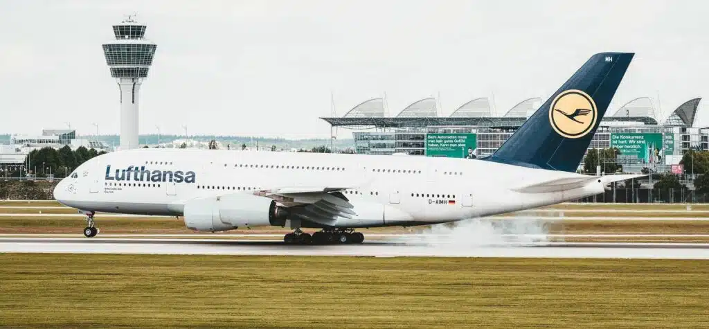 Zwrot kosztów i odszkodowanie: Lufthansa