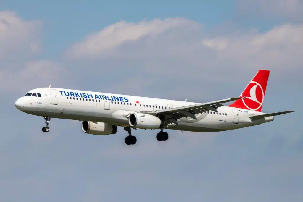 Zwrot kosztów i odszkodowanie: Turkish Airlines