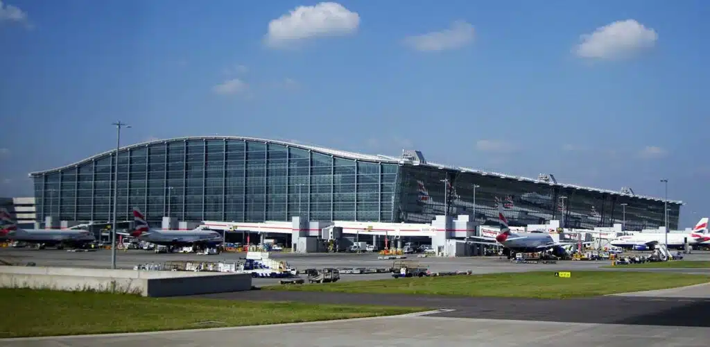 Lotnisko Londyn Heathrow (LHR), Wielka Brytania: Odszkodowanie za opóźniony / odwołany lot
